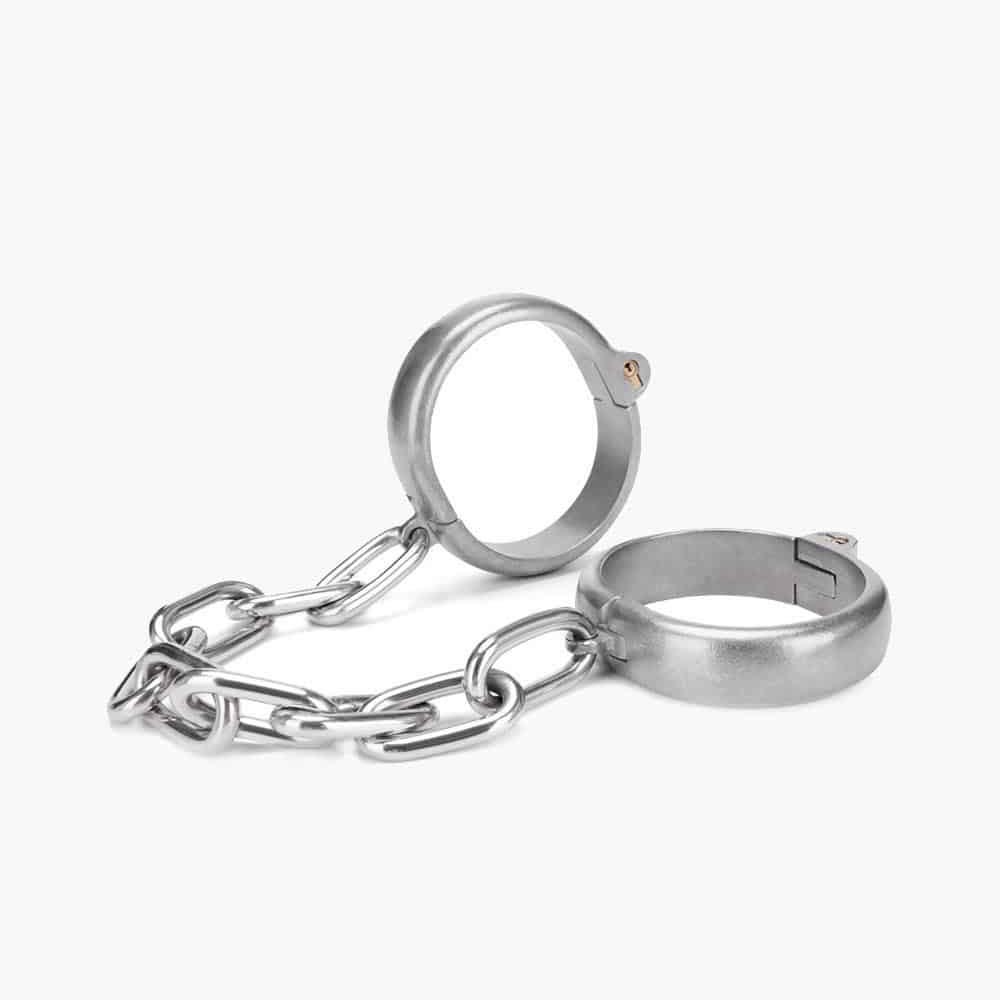 Prowler RED Heavy-Duty Hand Cuffs Prowler RED Heavy-Duty Hand Cuffs